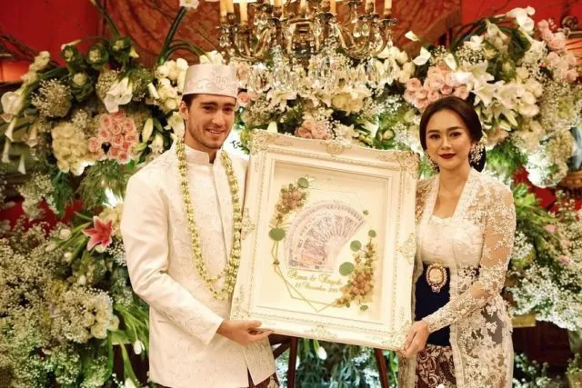 Mitosnya, Orang Jawa Dilarang Melakukan Pernikahan di 4 Bulan ini. Percaya Nggak Percaya, Tapi Penasaran Juga 8