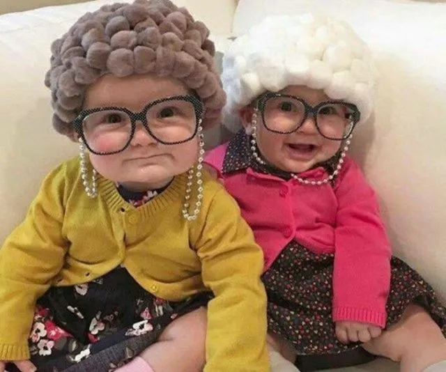 15 Potret Gemes Bayi Dandan Ala Kakek-Nenek. Lucu Banget, Jadi Pengin Punya Satu di Rumah :( 24