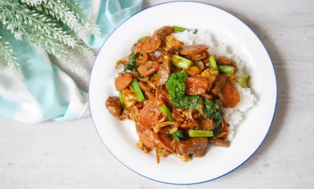 7 Daftar Kuliner Paling Diburu Lewat Jasa Pesan Antar Online. Simak di Sini Resepnya! 9