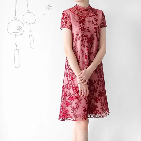 9 Inspirasi Busana Cheongsam Model Loose Dress yang Longgar. Aman Buat Perut yang Melebar! 10