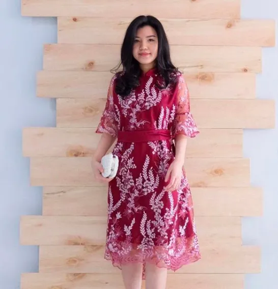 9 Inspirasi Busana Cheongsam Model Loose Dress yang Longgar. Aman Buat Perut yang Melebar! 13