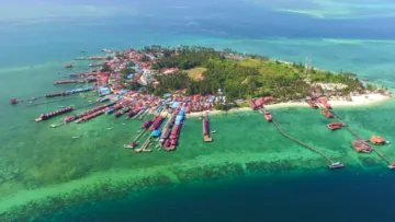 Butuh Liburan? Ke Kepulauan Derawan Aja, Yuk!