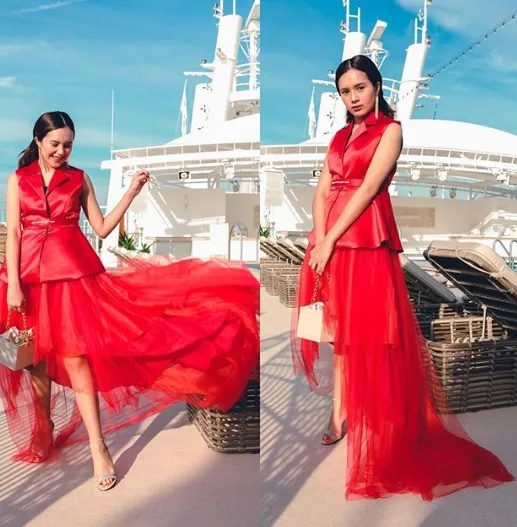10 Nominasi Artis 'Bermuka Boros' Ini Bakal Bikin Kamu Kaget. Padahal Mereka Cantik-Cantik, Lho 18