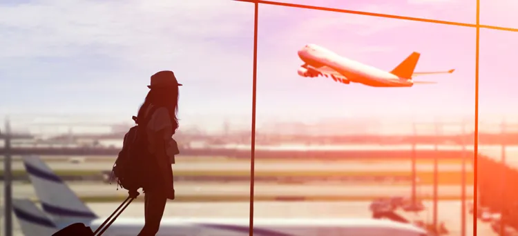 5 Alasan Kenapa Kamu Harus Berhenti Meminta Oleh-oleh dari Temen yang Traveling. Bikin Repot Lho! 5