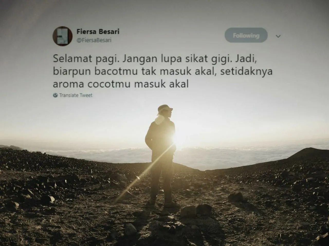 14 Bukti Sambatnya Fiersa Besari yang Masih Juga Layak Jadi Quotes Harianmu. Bener Juga nih, Bung! 17