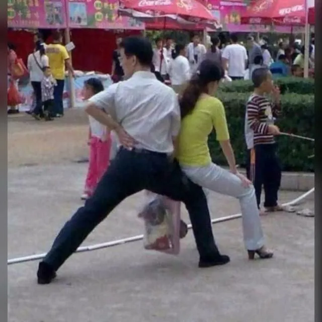 Dari Fotonya Sudah Jelas, Kadar Cinta 15 Orang ini Masuk Kategori Kebangetan. Sampe Segitunya sih~ 27