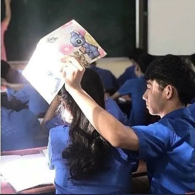 Dari Fotonya Sudah Jelas, Kadar Cinta 15 Orang ini Masuk Kategori Kebangetan. Sampe Segitunya sih~ 23