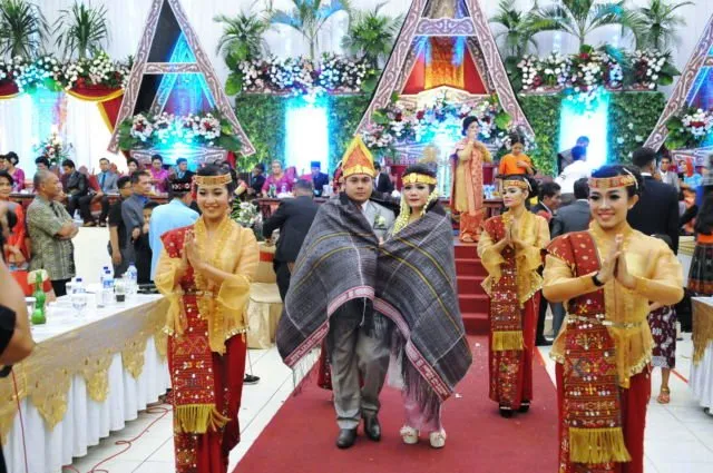 Memahami 11 Langkah Rumit nan Panjang dalam Prosesi Nikah Adat Batak Toba yang Sakral dan Sarat Doa 18