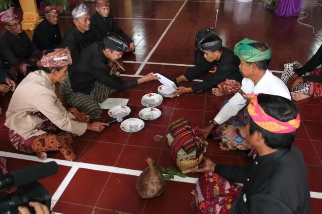 Inilah 5 Mahar Termahal dari Pernikahan Adat Indonesia. Bukan Matre, Tapi Memang Aturannya 8