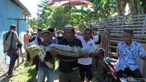 Hanya Karena Beda Pilihan Politik, Dua Makam di Gorontalo Sampai Dipindah. Kok Sampai Segitunya Sih? 4