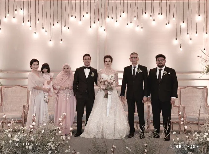 9 Kebiasaan Pernikahan Penguras Uang yang Sebaiknya Ditinggalkan. Ya, Katanya Mau Punya Rumah Impian? 15