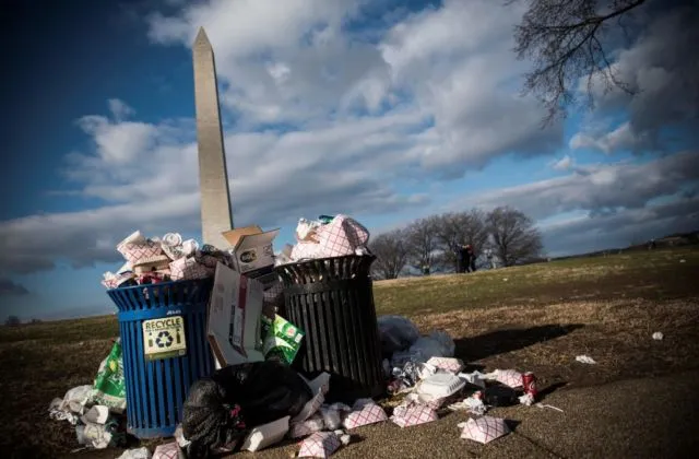 Pemerintahan Amerika Serikat Alami Shutdown Terlama dalam Sejarah. Banyak yang Salahkan Trump 16