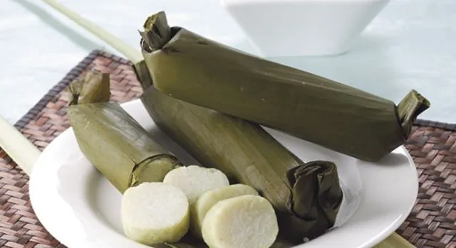 11 Macam Bungkusan Daun Pisang Tradisional Asli Indonesia. Familier? 12 bungkusan daun pisang
