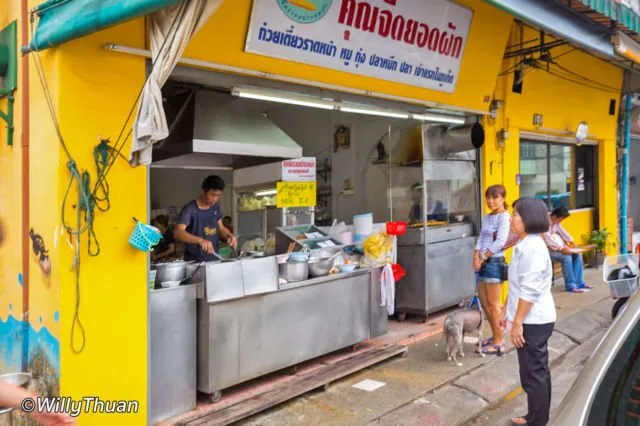 Panduan Komplet Liburan ke Phuket, Thailand. Destinasi Wisata Luar Negeri Murah Meriah! 11