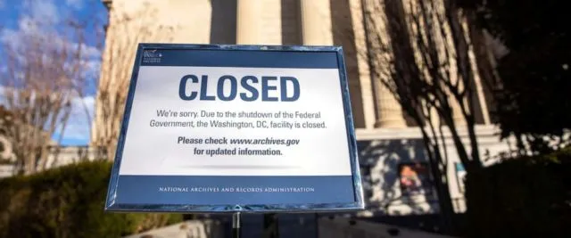 Pemerintahan Amerika Serikat Alami Shutdown Terlama dalam Sejarah. Banyak yang Salahkan Trump 12