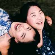 7 Keseruan yang Bakal Dirasakan, Kalau Punya Saudara Perempuan yang Usianya Deketan