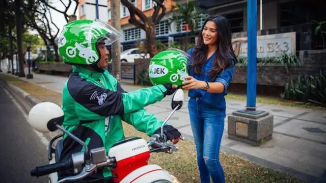 Viral Video Supir Ojol Tidur Berdiri, Begini Kesulitan Mereka Saat Bekerja. Saling Pengertian, Yuk! 4