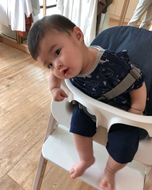 Jadi Hadiah Terindah, Inilah Potret Tumbuh Kembang Raphael Moeis Anak Sandra Dewi. Uw, Gemesh! 21