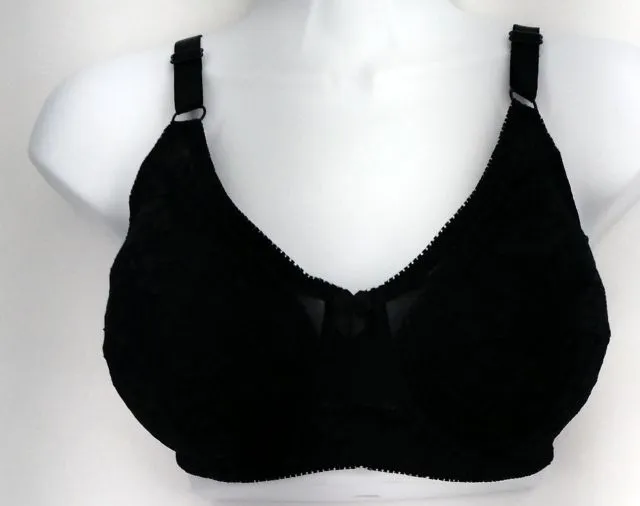 9 Pilihan Bra bagi si Pemilik Plus Size. Anti Slip dan Nggak Akan Nongol Belahannya 11