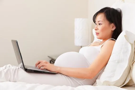 6 Alasan Para Mama Muda Gemar Nonton Drama Korea. Katanya Sih Bisa Sekalian Jadi ASI Booster Juga 7