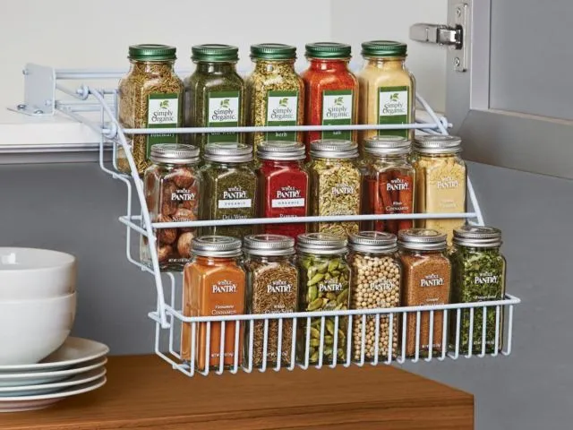 9 Cara Kreatif Menyimpan Bumbu Dapur. Ringkas dan Nggak Bakal Ribet Nyarinya Lagi 11