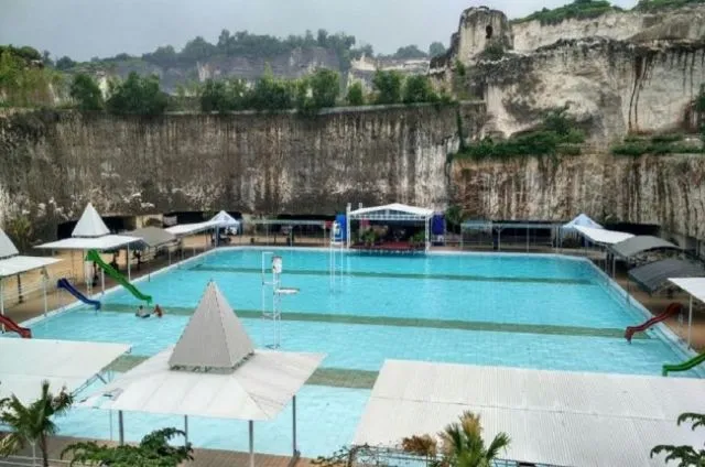Mengintip 6 Lokasi Bekas Tambang yang Kini Jadi Tempat Wisata. Cantik Banget Tempatnya! 8