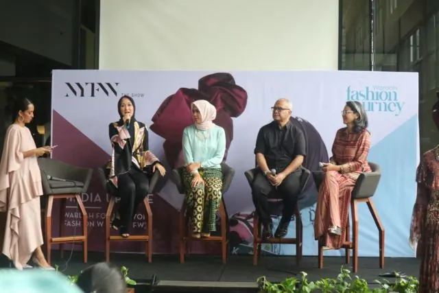Bersama Wardah, Dian Pelangi dan Itang Yunasz Pamerkan Modest Fashion Di New York Fashion Week 2019 The Shows 7