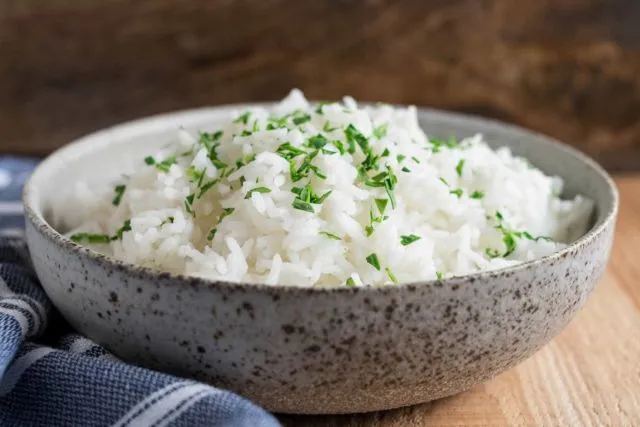 Masak Nasi + 7 Bahan ini Bikin Aromanya Makin Nikmat. Selera Makan Jadi Makin Meningkat 11
