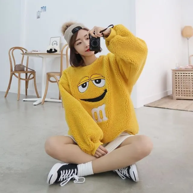 Inilah 12 Cara Padu Padan Baju Saat Pakai Sneakers Hitam Ala Sunny Dahye. Gaya Kasualnya Menawan Hati 13