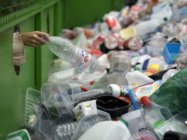 5 Cara Kreatif Pengelolaan Sampah di Berbagai Negara. Sampai Ada yang Bikin Mal Sampah Daur Ulang 6
