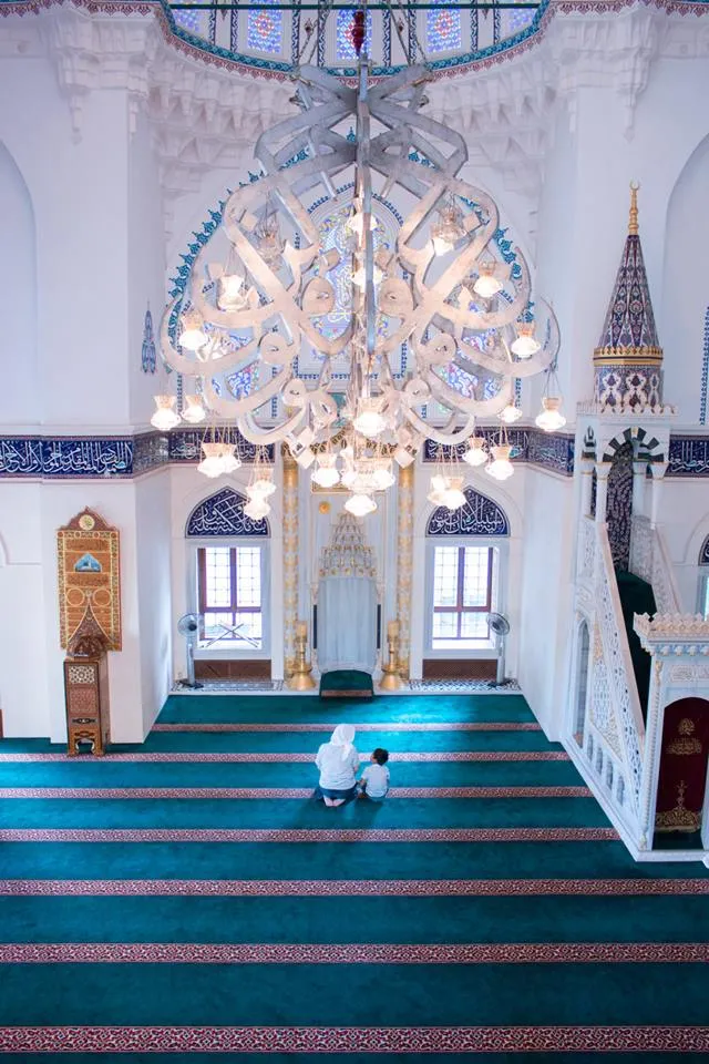 Masjid Camii Tokyo, Tempat Reino dan Syahrini Mengikat Janji Suci. Yuk Intip Masjid Terindah di Jepang Ini! 12