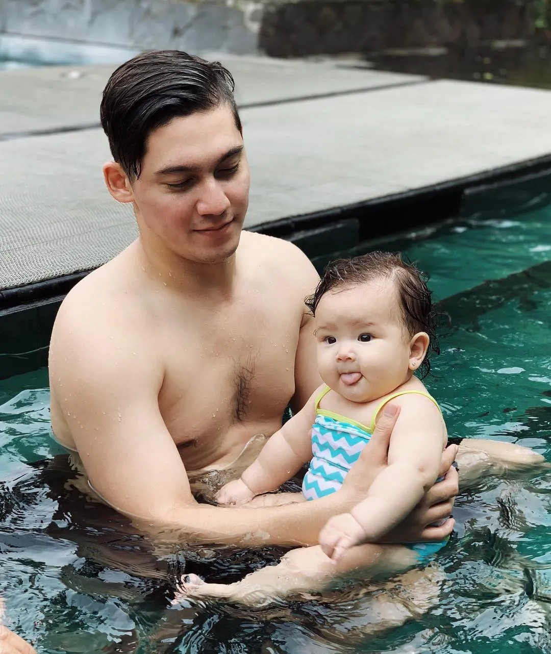 12 Potret Vechia, Buah Hati Samuel Zylgwyn dan Franda. Pipinya Tumpah-Tumpah! 15