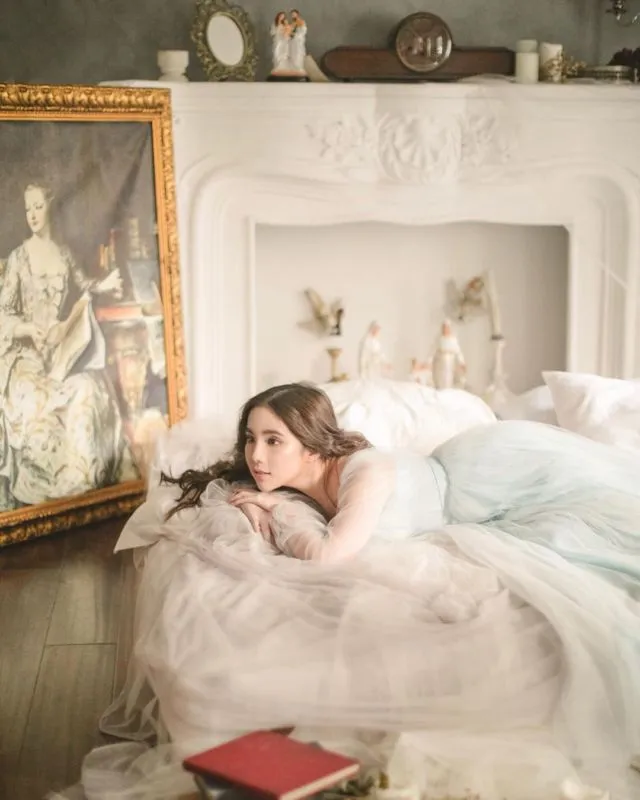 Fantastis, 11 Ide Gaun Cantik Ala Agatha Chelsea Ini Bisa Kamu Sontek Buat Nanti Pesta Prom Lepas SMA 20