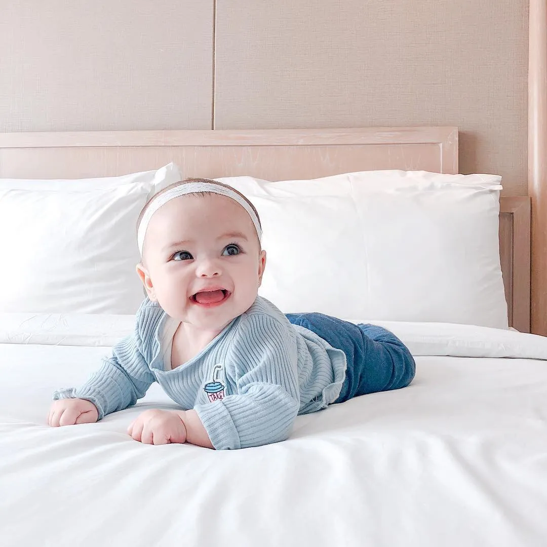 Deretan Foto Shireen, Putri Selebgram Hamidah yang 11-12 Sama Boneka. Duh, Cinta! 13