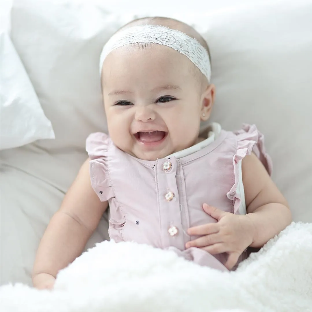 Deretan Foto Shireen, Putri Selebgram Hamidah yang 11-12 Sama Boneka. Duh, Cinta! 12