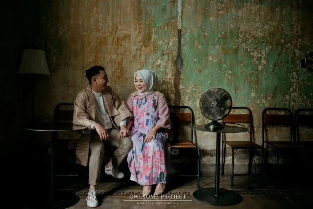 Berkonsep 'Misterius', Ini 8 Potret Perjalanan Pre-Wedding hingga Pernikahan Risa Saraswati dan Dimas Tri Aditiyo 12