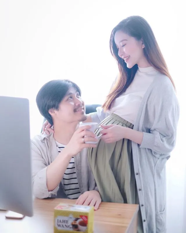 11 Outfit Hamil Kembar Selebgram Jess Yamada Ini Super Cantik. Bikin Nggak Bosan Melirik~ 22