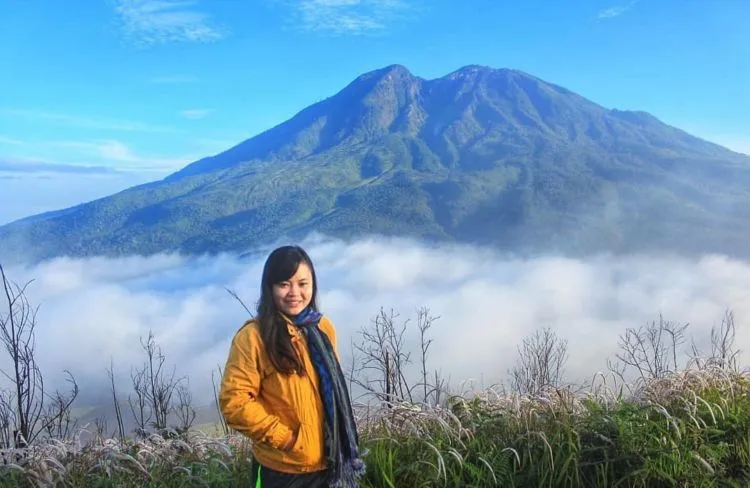 Bukit Mongkrang, Spot Padang Ilalang Hits di Karanganyar. Kerasa Kaya Lagi Foto di Luar Negeri! 12