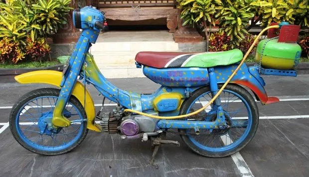 11 Kendaraan dengan Modifikasi Paling Gokil Sejagat Raya. Mau Nggak, Diajak Kencan Naik Beginian? 10