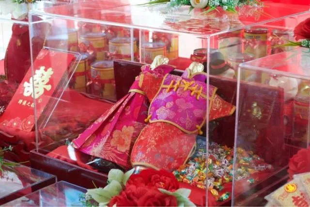 10 Seserahan ini Wajib Ada di Acara Sangjit ala Calon Mempelai Tionghoa. Penuh Doa Baik untuk Keduanya 20