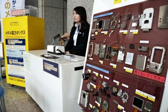 Begini Cara Jepang Menyulap HP Bekas Jadi Medali Olimpiade 2020. Sumpah Keren Banget! 15