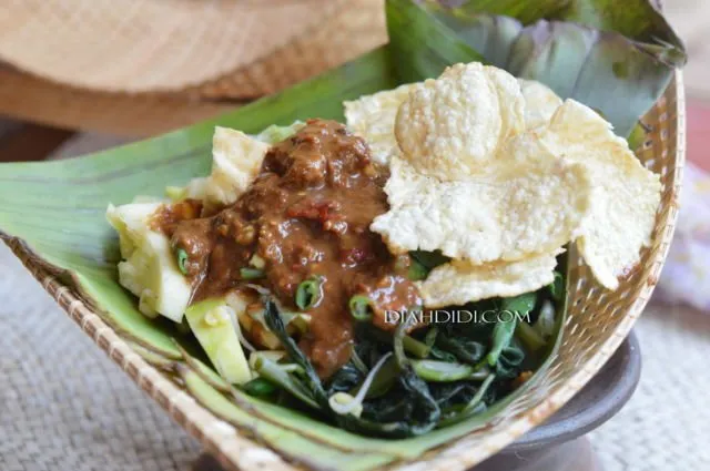 Resep Aneka Rujak (Buah, Serut, dan Cingur) yang Enak 10 resep aneka rujak