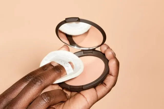 Beda Compact Powder, Two Way Cake dan 7 Jenis Bedak Lainnya 9