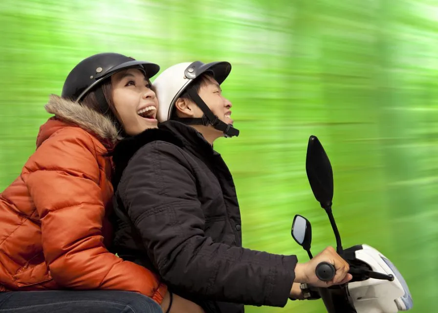 5 Pentingnya Pakai Jaket Saat Naik Motor. Bukan Sekadar biar Nggak Item 10