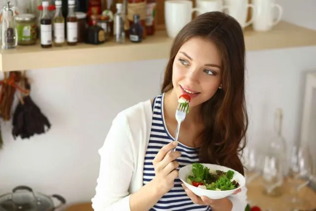 6 Trik Ngurangin Porsi Makan Tanpa Harus Mewek dan Kelaparan. Nggak Berasa Lagi Diet! 12