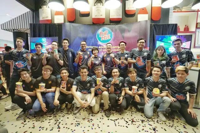 Kini Ada Pop Mie di Jersey EVOS Dan RRQ. Bukti Pop Mie Dukung Pertumbuhan Esports Indonesia 5