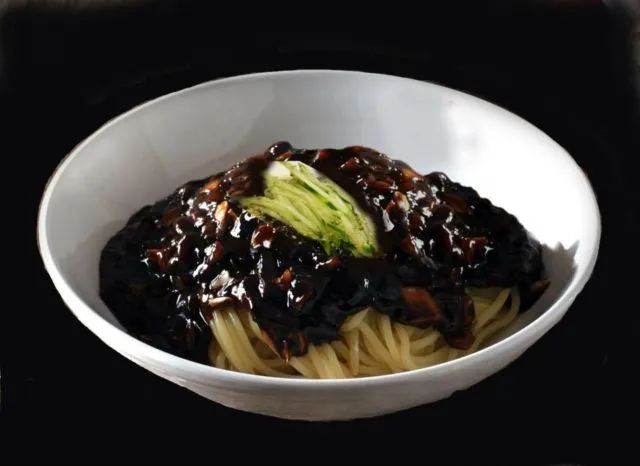 Rekomendasi Tempat Nyobain Kuliner Korea yang Ada di Jogja. Rasanya Endes, Harga Mahasiswa! 9
