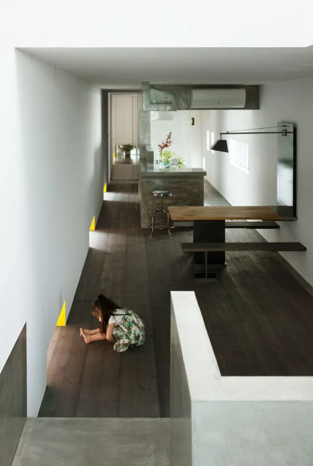 8 Desain Rumah Sempit untuk Mengakali Lahan Minim dengan Cerdik 28 desain rumah sempit