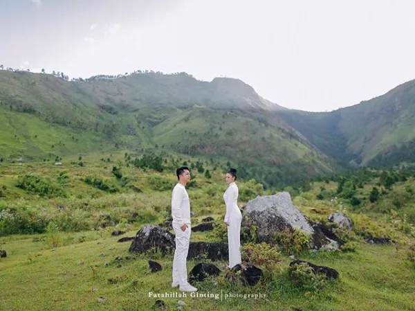 8 Potret Syahdu nan Romantis Pre-Wedding Miss Grand International 2016, Ariska Putri Pertiwi dan Tengku Ryan Novandi 10