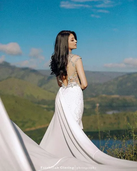 8 Potret Syahdu nan Romantis Pre-Wedding Miss Grand International 2016, Ariska Putri Pertiwi dan Tengku Ryan Novandi 11